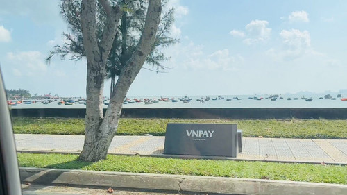 EJs bpq6QVLqucyl.jpg