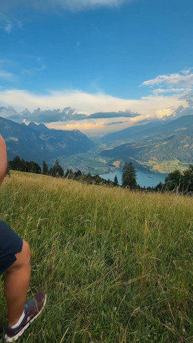 NdAfjRs0VUJv OP8.jpg