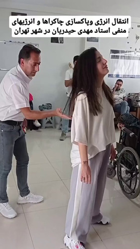 DU3YrugR2ELHR ws.jpg