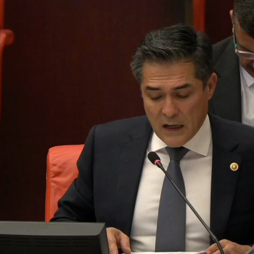 a9pBR l7W6gZNAPR.jpg