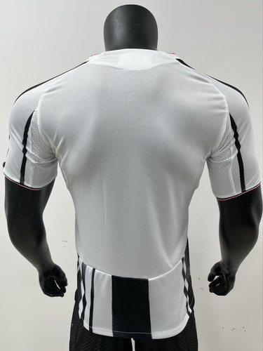 Juventus 25 26 Home.jpg
