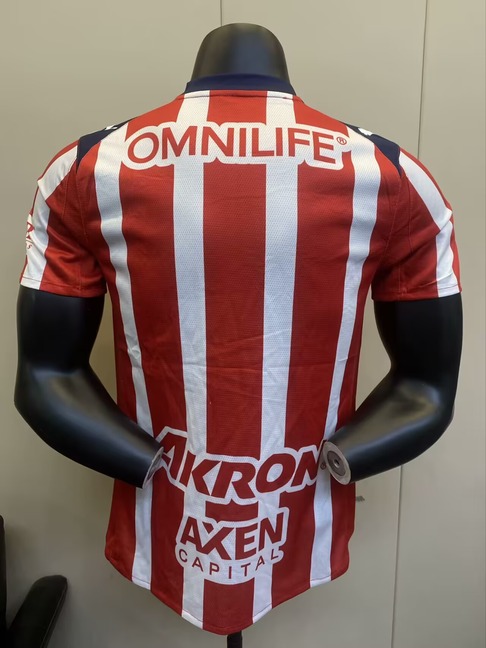Chivas 25 26 Home 2.jpg