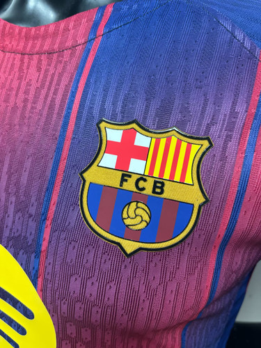 FCB 25 26 Home 3.jpg