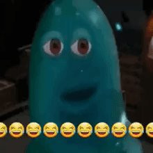 GuzocYJWEAAu kc.jpg