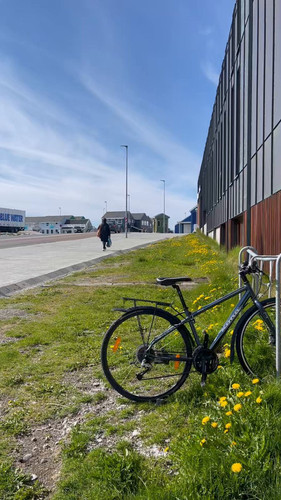 2KTm qKuZsZ77Fft.jpg