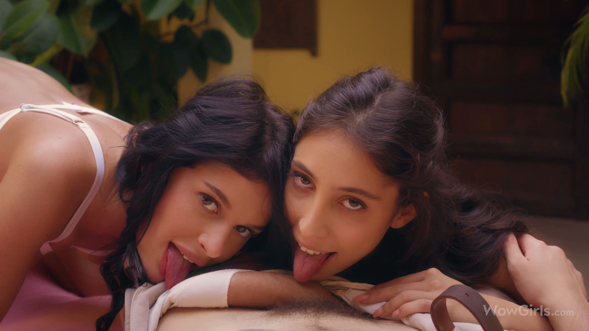 [ WowGirls] Asandra Dewy, Eva Generosi Games Of Lust [2025 / 1080p]