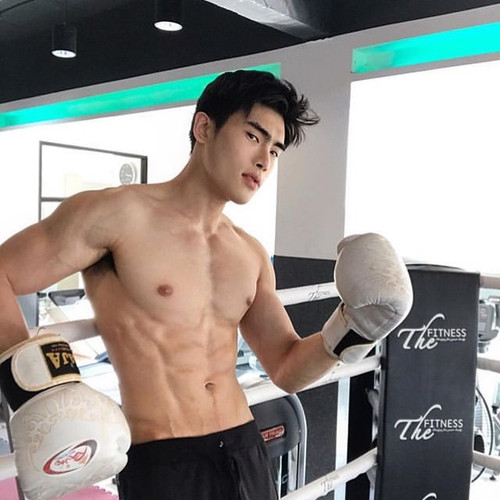 hothunk thailand 54457845 2290441051225109 5880313341911107090 n.jpg