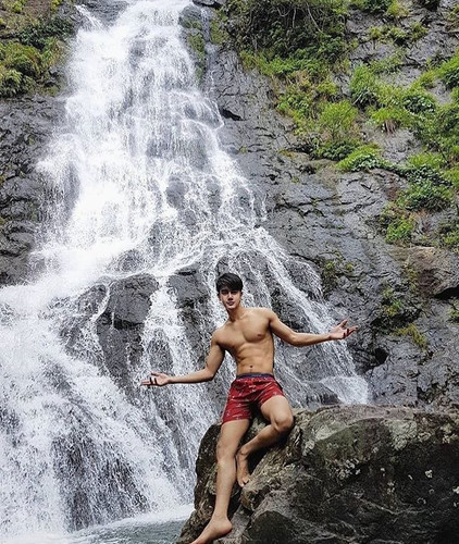 hothunk thailand 56551833 443091396446338 7466929892384234622 n.jpg