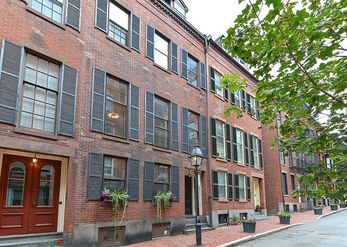 b72e77cc21890bf9f0ffa257d56547e7 cc ft 960.jpg