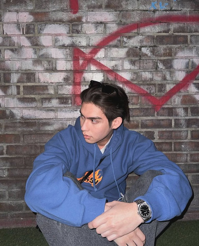 Gu7dVBcb0AY4fuL.jpg