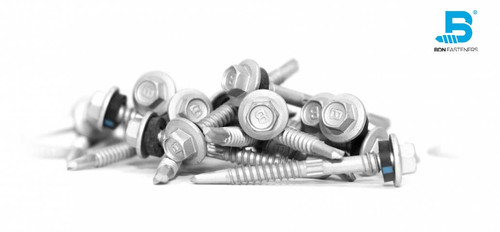 Strong Roof Decking Screws for Lasting Support.jpg