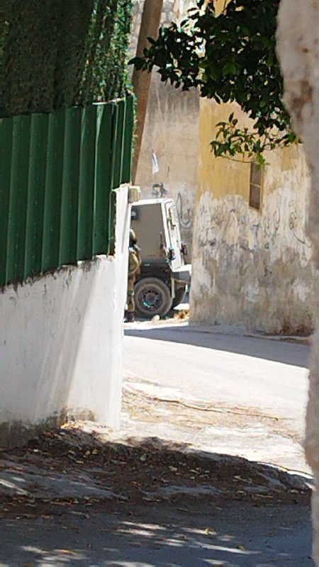 قوات الاحتلال تقتحم قرية مادما جنوب نابلس....