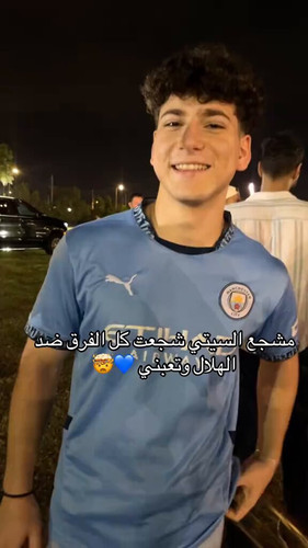 7Bi9o7yQaYyg 1i6.jpg