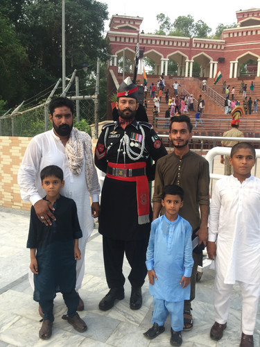 126BA3FE 12EA 40FA 8620 E4ABA627AF43.jpg