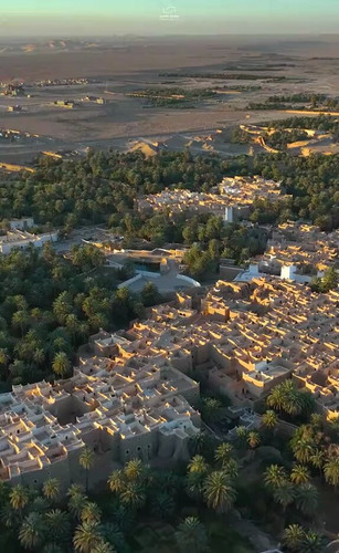 q GctvLtXuzPOrJM.jpg