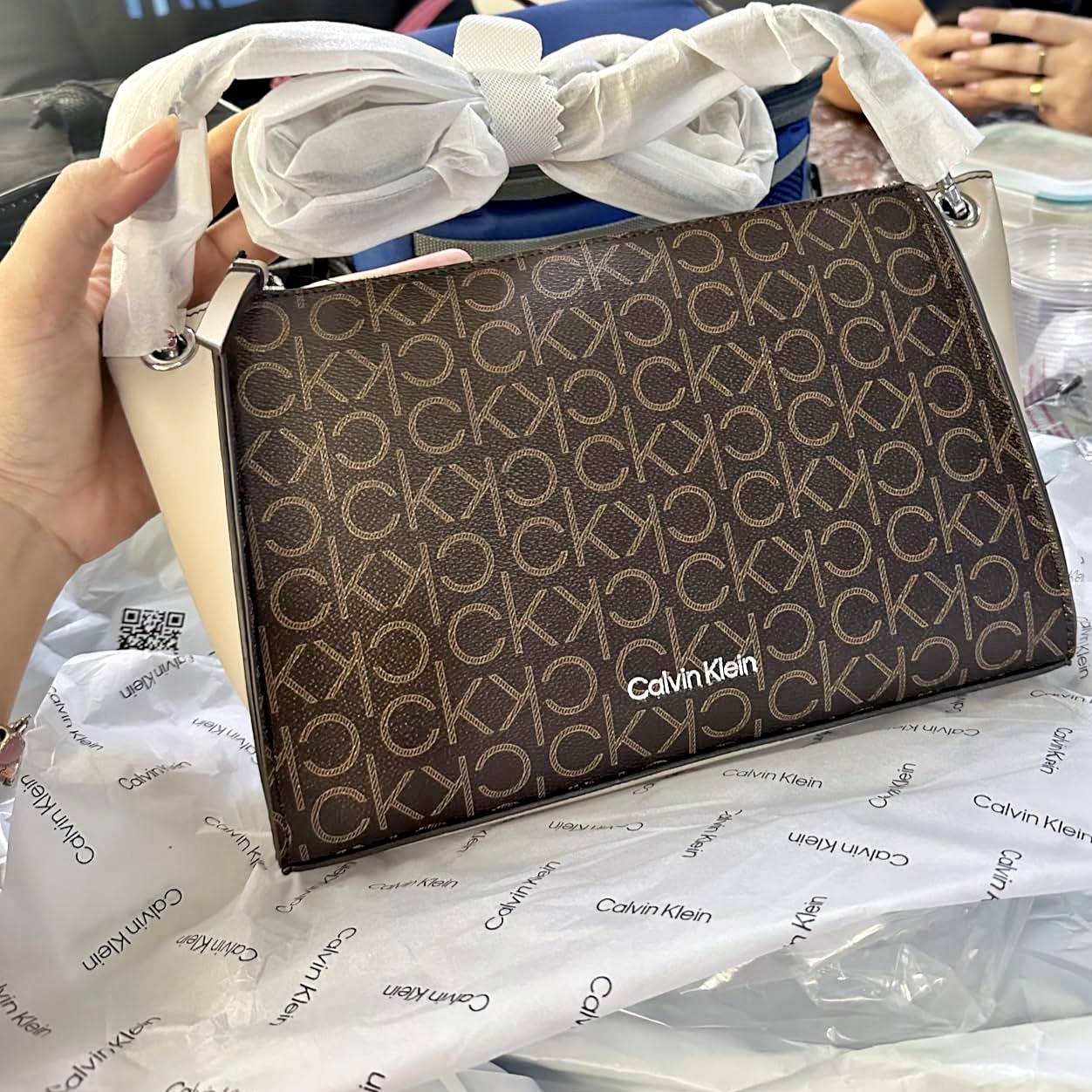 Calvin Klein Mochila feminina Millie Novelty Reyna transversal