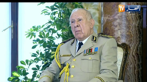 UMTvOnv1UHeEnULp.jpg