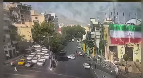 1uxOReqEYI2yg5d .jpg