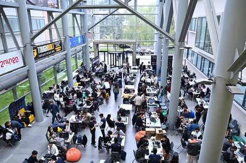 516085900 1298013535021430 6184705299954847209 n.jpg?stp=dst jpg p526x395 tt6& nc cat=110&ccb=1 7& n.jpg