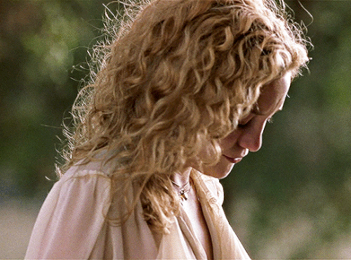 tumblr f8b566af93c82bc720bb15449a2aa037 76c9731e 540.gif