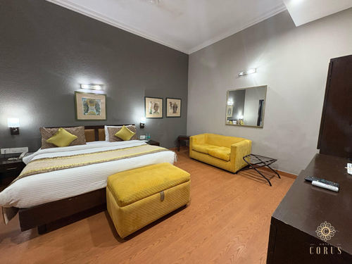 Couple Hotel in Connaught Place.png