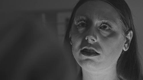 A.Ghost.Waits.2020.720p.AMZN.WEBRip.AAC2.0.X.264 EVO.mkv 003909019.png