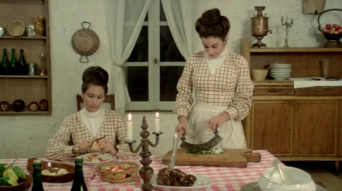 THE BLOODSUCKER LEADS THE DANCE.1975.DRz.avi 001213973.png