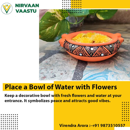 Positive Energy के लिए रखें Water Bowl with Flowers.jpg