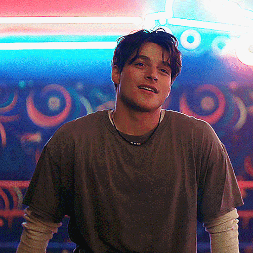 aebf752a1baf2e291766d027c2d37776316a3a8e.gif