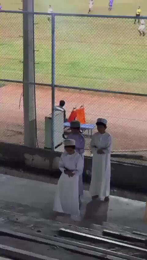 mrGcgUBr5hU3sjWX.jpg