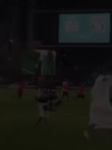 WQ2XVQB5k9NhFdJO.jpg