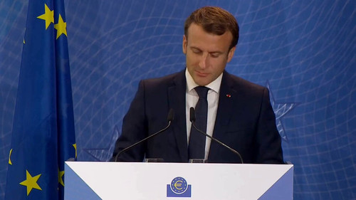 8YReV8ivtLm0XA3 .jpg