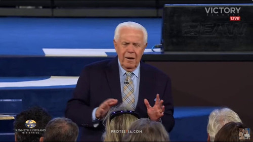 JFQTlzVfIXXbxQlZ.jpg