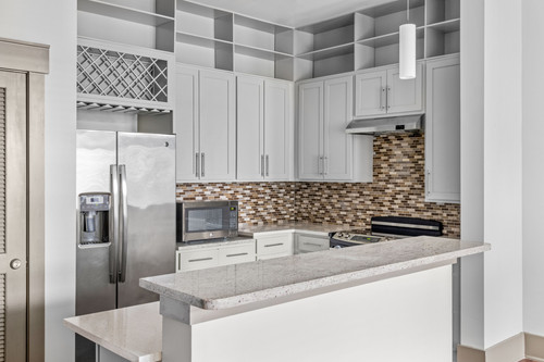 C229510 1160 Hammond 1B1B KITCHEN 01 03.jpg