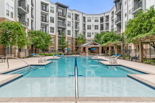 C229510 1160 Hammond POOL 01 03.jpg