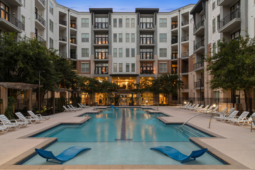 C229510 1160Hammond POOL DUSK 02.jpg