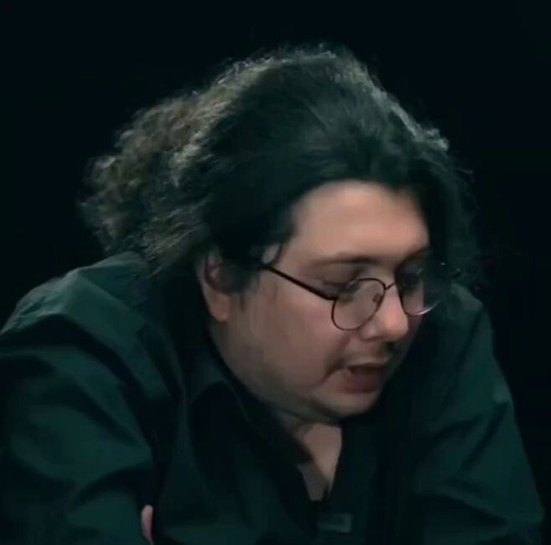 1Pf4el8ggG9zyavs.jpg