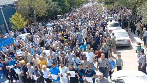 GAeIDpIOaY HXLmQ.jpg