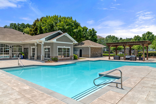 C195540 ArborPlace POOL 01 01.jpg