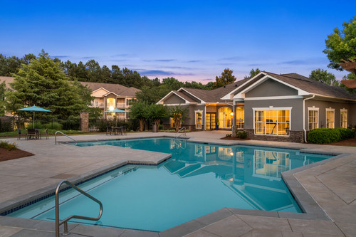 C195540 ArborPlace DUSK POOL 02.jpg