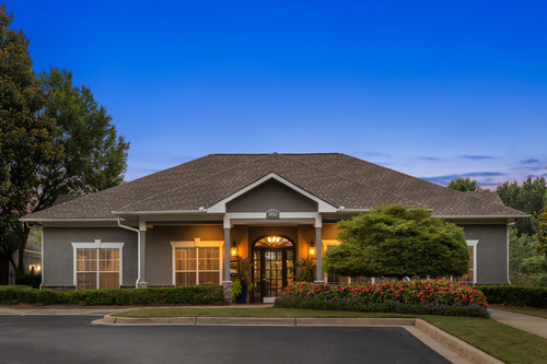 C195540 ArborPlace DUSK LEASING 02.jpg