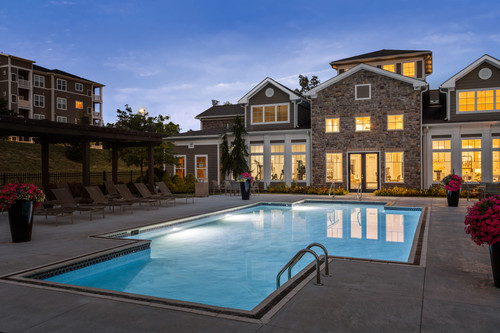 C244190 CityVista Dusk Pool 02 3.jpg