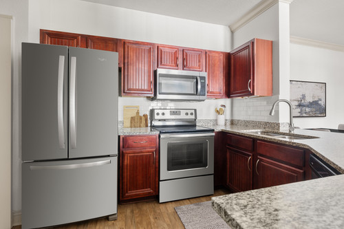 Village At BaldwinPark C244040 UNIT32301 3B2B Kitchen3 4 VS.jpg