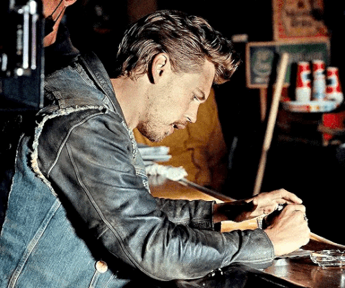 3f35657f 82e3 4124 b54f 52c48b386d80.gif