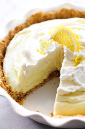 Lemon Cream Pie 1.jpg