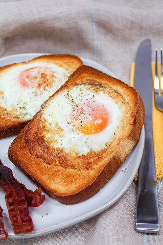 air fryer egg toast4.jpg