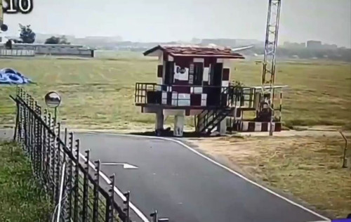 vYQfDHbLQq 0v9So.jpg