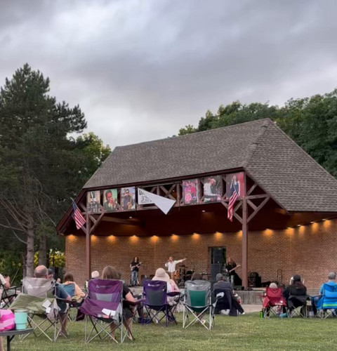 moZhgTX49q4PIo H.jpg