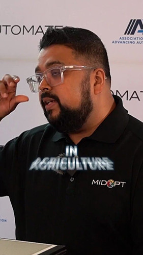 Eb77Jv A8W2svjJb.jpg