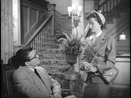 cap Superman and the Mole Men 1951 1080 BluRay.DD.2.0 00 07 12 03.jpg